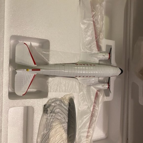 Wings of Texaco 1927 Ford Tri-Motored Monoplane 7th in Series - Picture 2 of 5